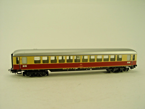 Tee personenwagen der aus - ,